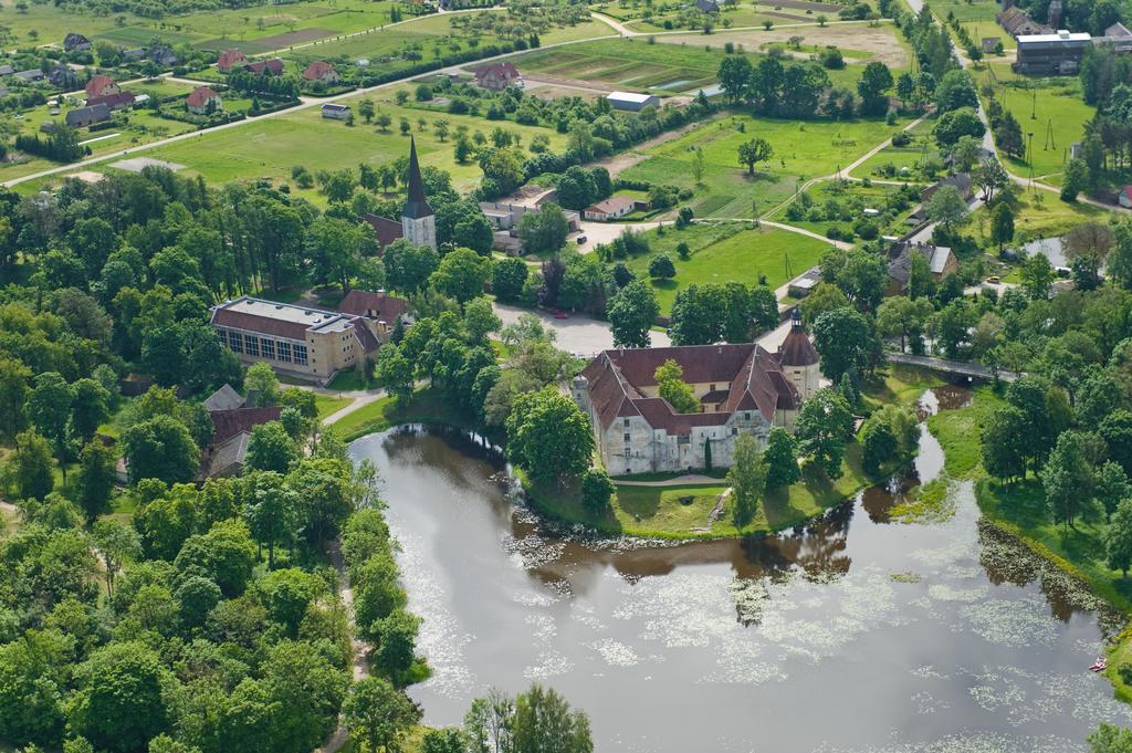 Jaunpils Castle Hotel Esterno foto