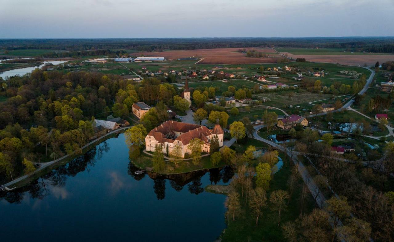 Jaunpils Castle Hotel Esterno foto